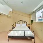 Hostel Design One Σπλιτ