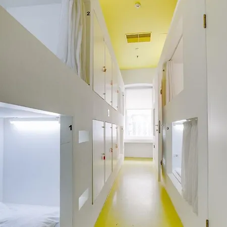 Design One Hostel *