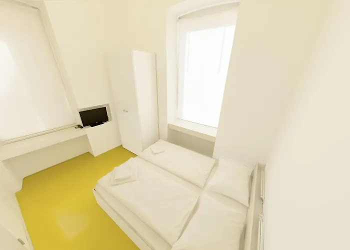 Design One Hostel *