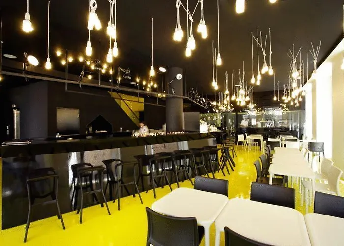 Design One Hostel *