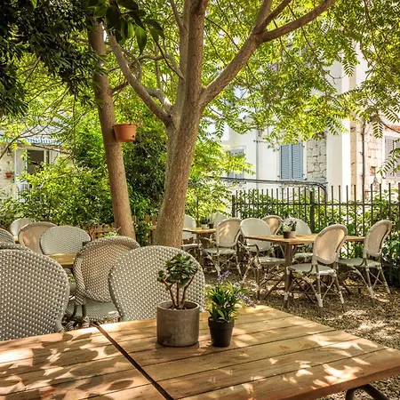 Design One ホステル スプリト