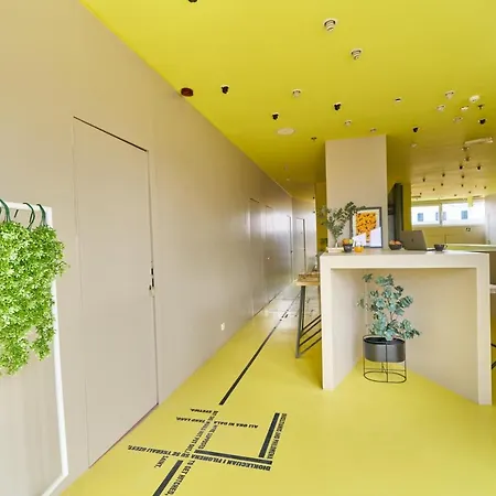Design One Hostel