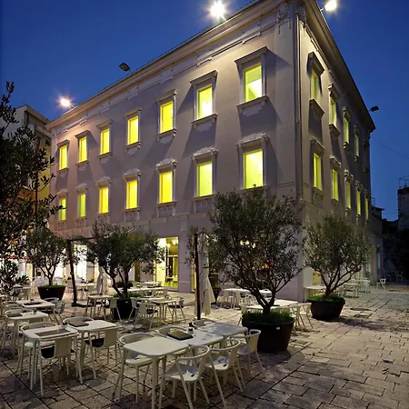Hostel Design One